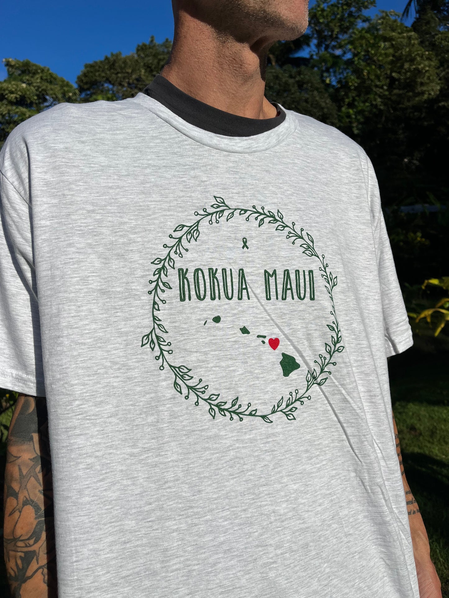 KOKUA MAUI T-SHIRT (Gray Short-Sleeve)